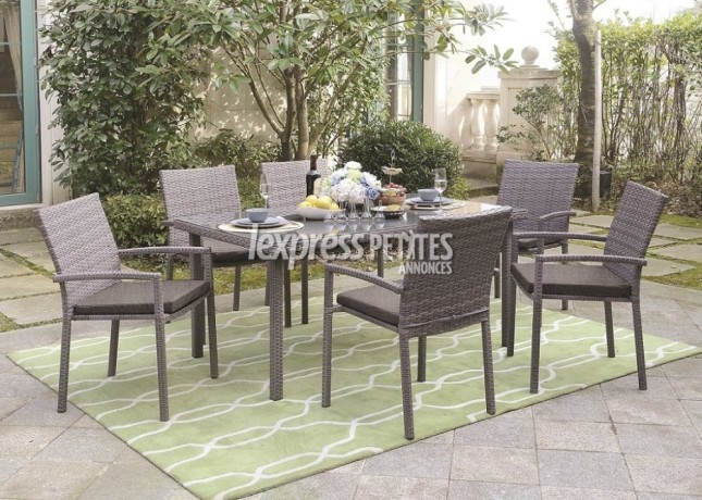 Outdoor Furniture Materials, What Type Of Fabric Do You Use For Outdoor Furniture